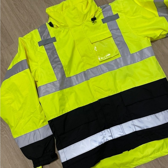 High-Visibility Yellow and Black Jacket - Picture 2 of 8